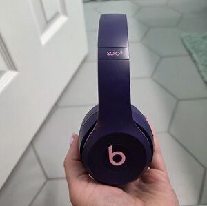 Beats Solo 3 Headphones Pop Collection: Pop Violet